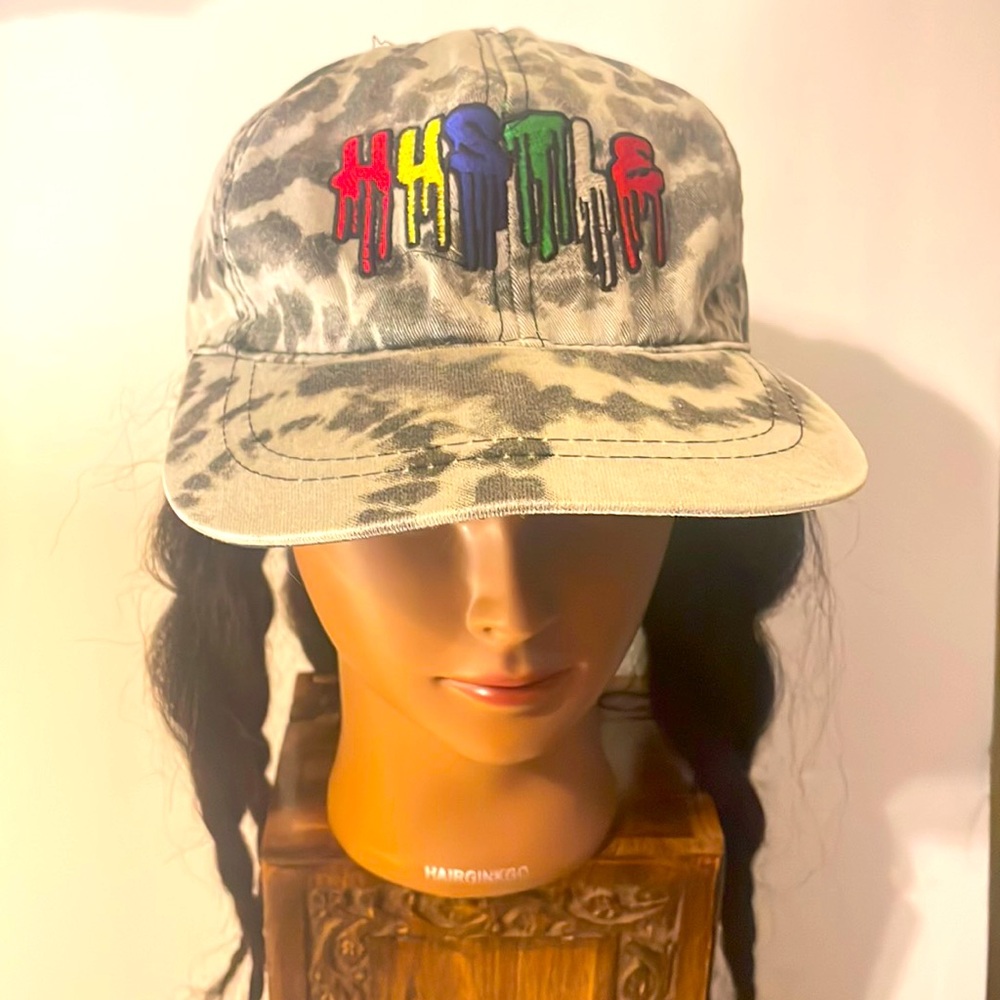 Cap Grafitti drip design